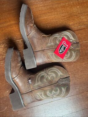 Women’s Justin boots